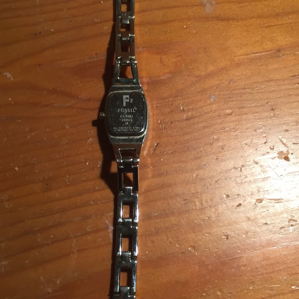 Watch - Picture 3 of 3